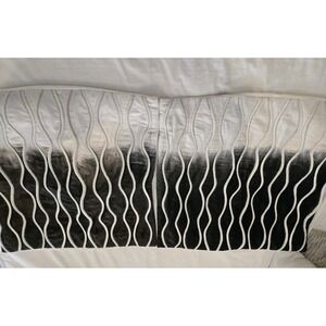 Pr Velvet Black & White Wavy Ptn Pillow Cases Only Zip Close Modern Luxe BBB